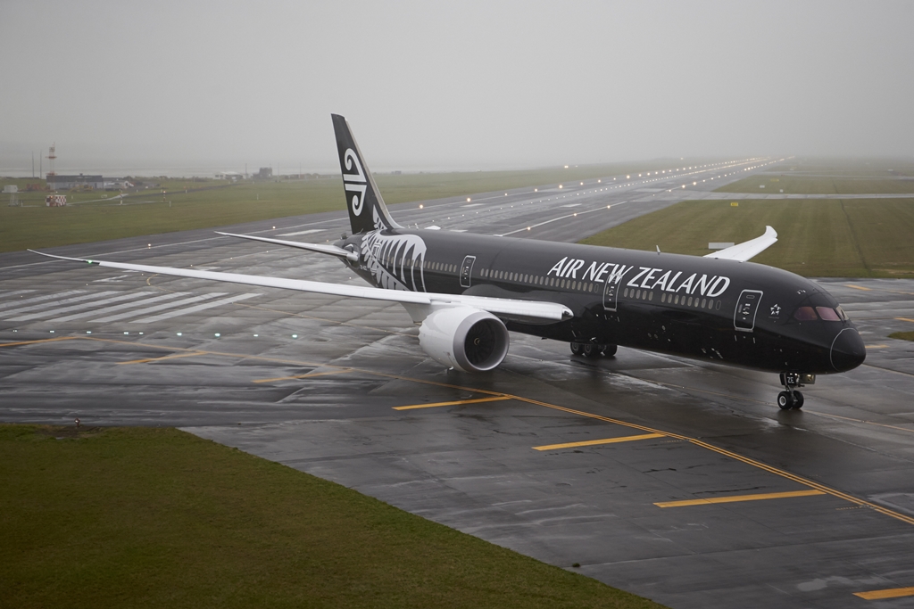 Az Air New Zealandnak még szüksége van egy kis gyakorlatszerzésre. Ők csak októberben készülnek forgalomba állítani az első 787-9-esüket. (Fotó: Air New Zealand) | © AIRportal.hu