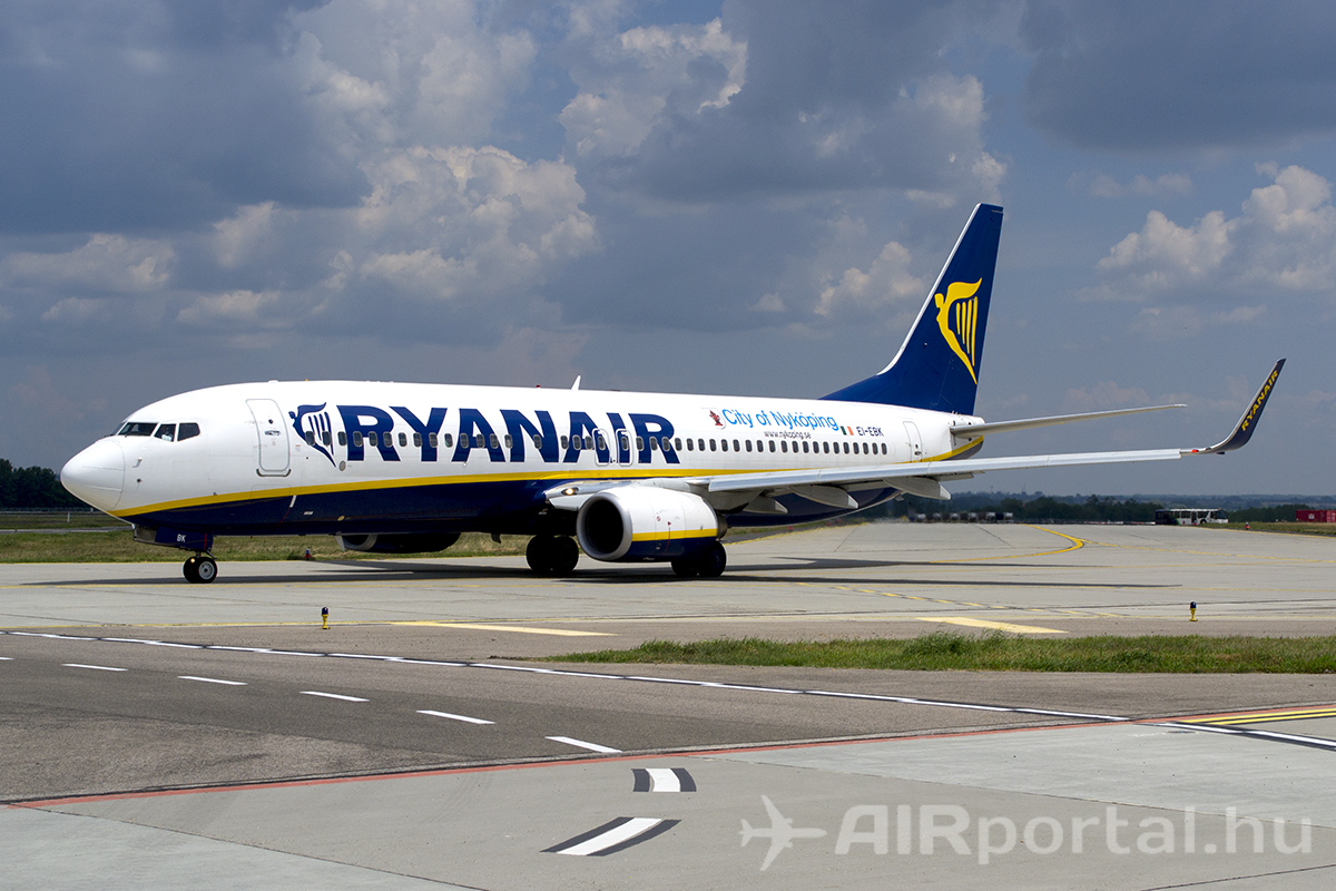 A Ryanair-géppark ma még homogén, azonban pár éven belül ez megváltozhat. (Fotó: Tóth Máté - AIRportal.hu) | © AIRportal.hu