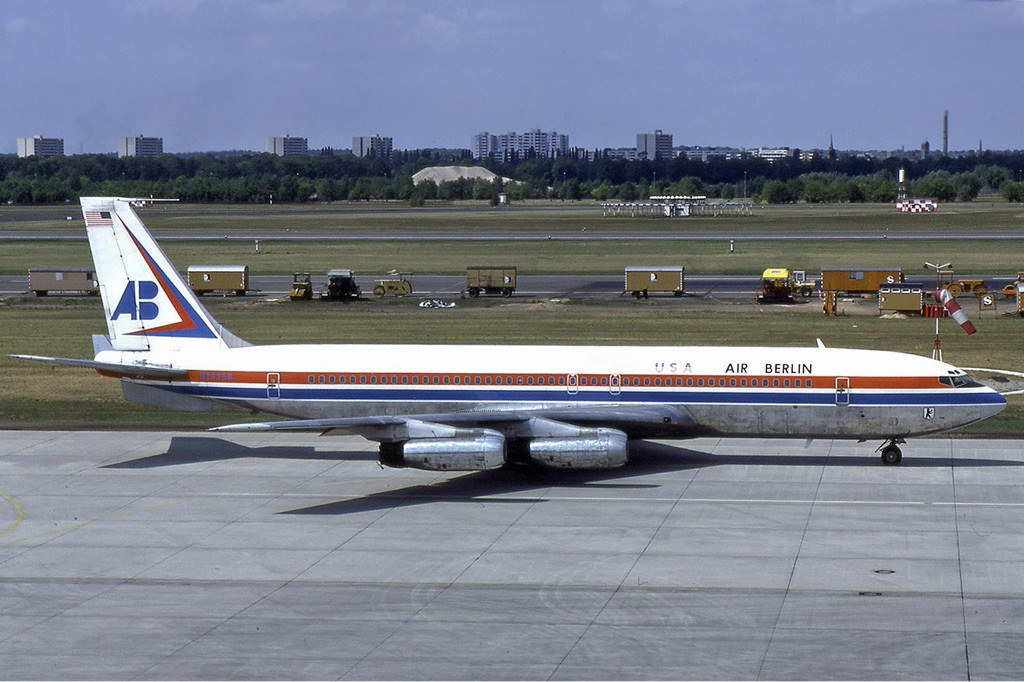 A Boeing 707-es az Air Berlin USA színeiben. (Fotó: Wikimedia) | © AIRportal.hu