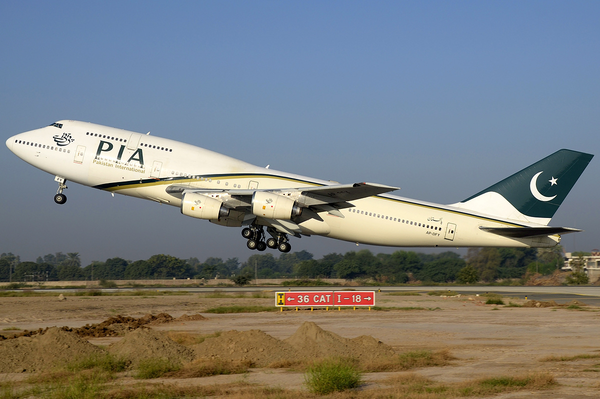 A Pakistan International Airlines utolsó Boeing 747-ese egy 2012-ben készült fotón. (Fotó: Asuspine - Wikimedia) | © AIRportal.hu