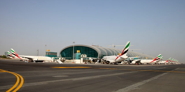 Az Emirates flottája a Dubaj Nemzetközi Repülőtéren. Fotó: Dubai International Airport | © AIRportal.hu
