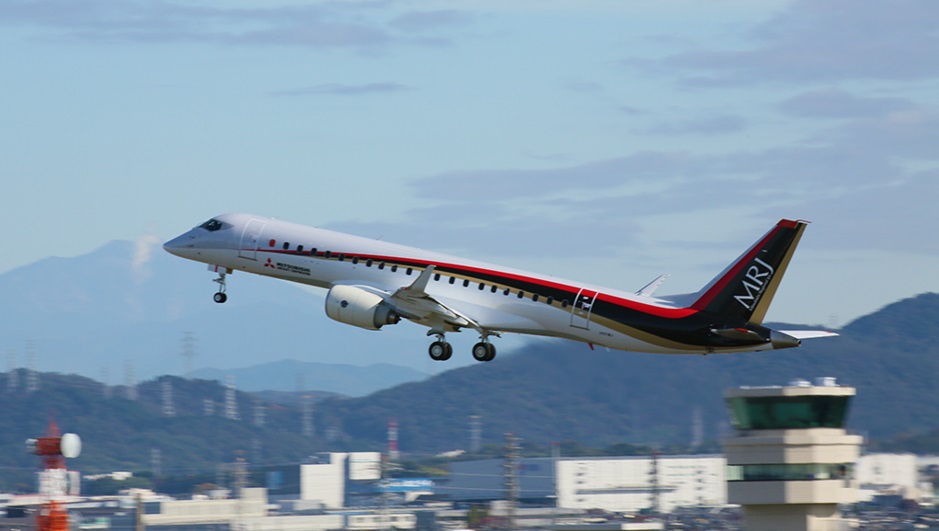 Az MRJ szűzfelszállása Nagojában. (Fotó: Mitsubishi Aircraft Corporation)] | © AIRportal.hu