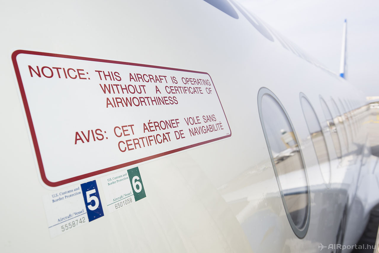 Nem gyakori, hogy Ferihegyen ilyen figyelmeztetéssel ellátott repülőgép száll le. | © AIRportal.hu