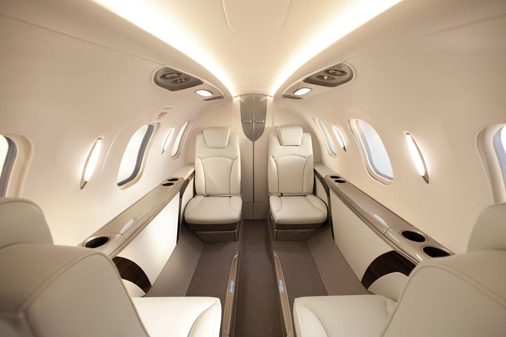 Az utaskabinban négyen foglalhatnak helyet és egy utas a pilóta mellett is ülhet. (Fotó: Honda Aircraft) | © AIRportal.hu