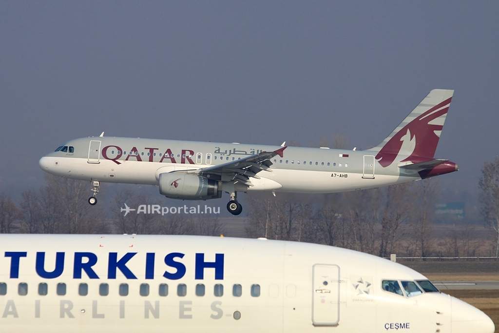 A Qatar Airways és a Turkish Airlines eddig is konkurensek voltak, de most az Emirates-szel igazán vetélytársat kap a katari légitársaság. (Fotó: Csemniczky Kristóf - AIRportal.hu) | © AIRportal.hu