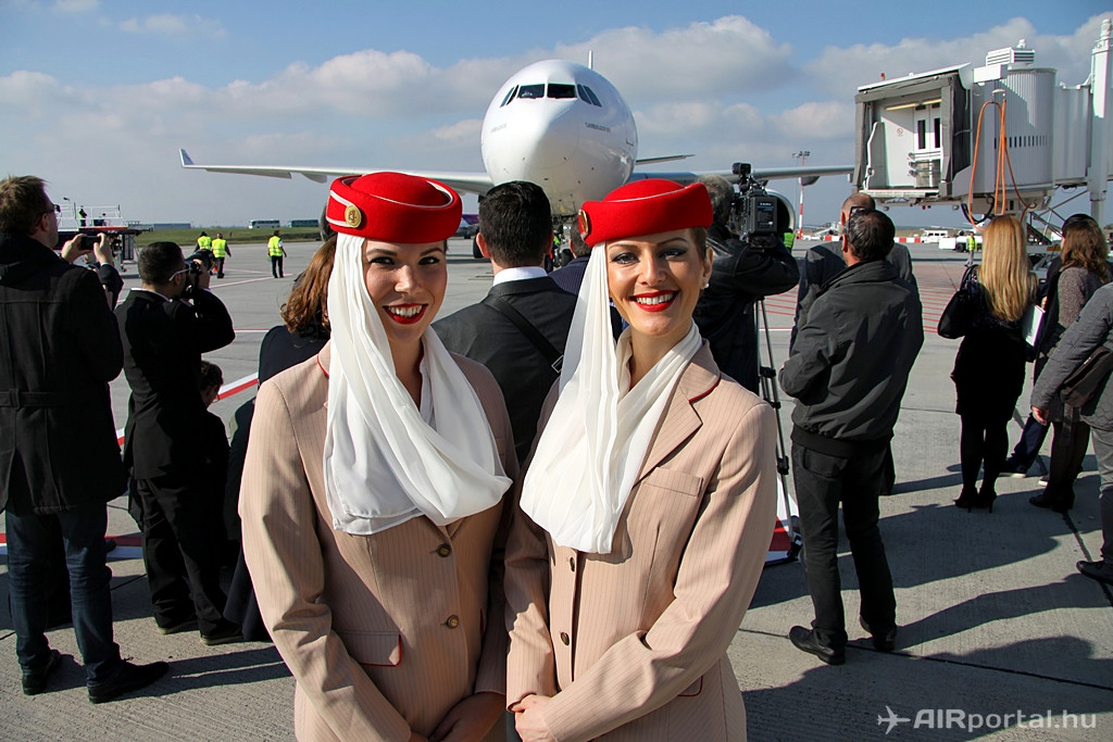 Emirates-mosoly az AIRportal.hu-nak. (Fotó: Csemniczky Kristóf - AIRportal.hu) | © AIRportal.hu