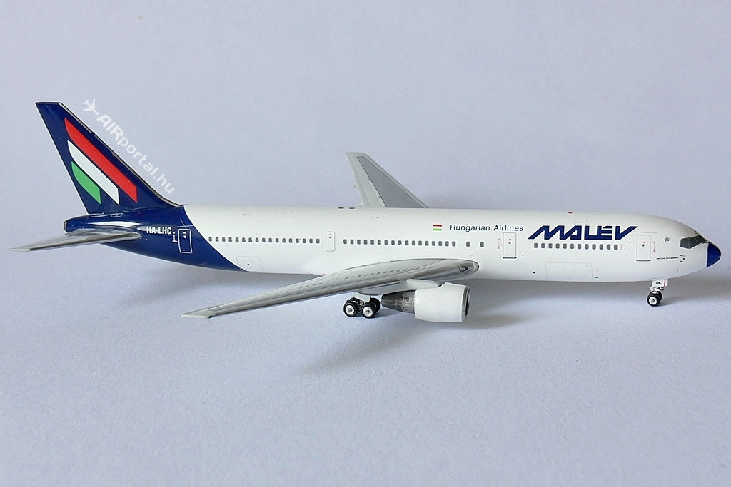 A Malév 2008. október 26-án végleg leállította hosszú távú járatait. Az utolsó, New York-i járat ezen a napon tért vissza Ferihegyre a Kennedy repülőtérről. A téli menetrend bevezetésével megszűntek a hosszú távú járatok, és velük a Boeing 767-esek üzemeltetése. HA-LHC-t már tíz nappal korábban, október 16-án át is festették az új üzemeltetője, az S7 Siberia Airlines színeire. Az orosz légitársaság azonban végül nem vette át a gépet, így az a Seychelles Airlines flottájába került, ahol S7-FCS lajstrommal repült tovább, egészen 2012 májusáig. Ezt követően rövid tárolás után, június 16-tól az Ethiopian Airlines vette kötelekébe. ET-AQG lajstromjel alatt napjainkban is járatokat teljesít az etióp nemzeti légitársaság számára. | © AIRportal.hu