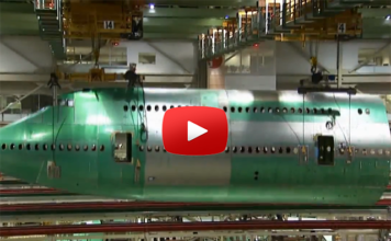 Gyorstalpaló: Boeing 747-8i összeszerelés 2,5 percben