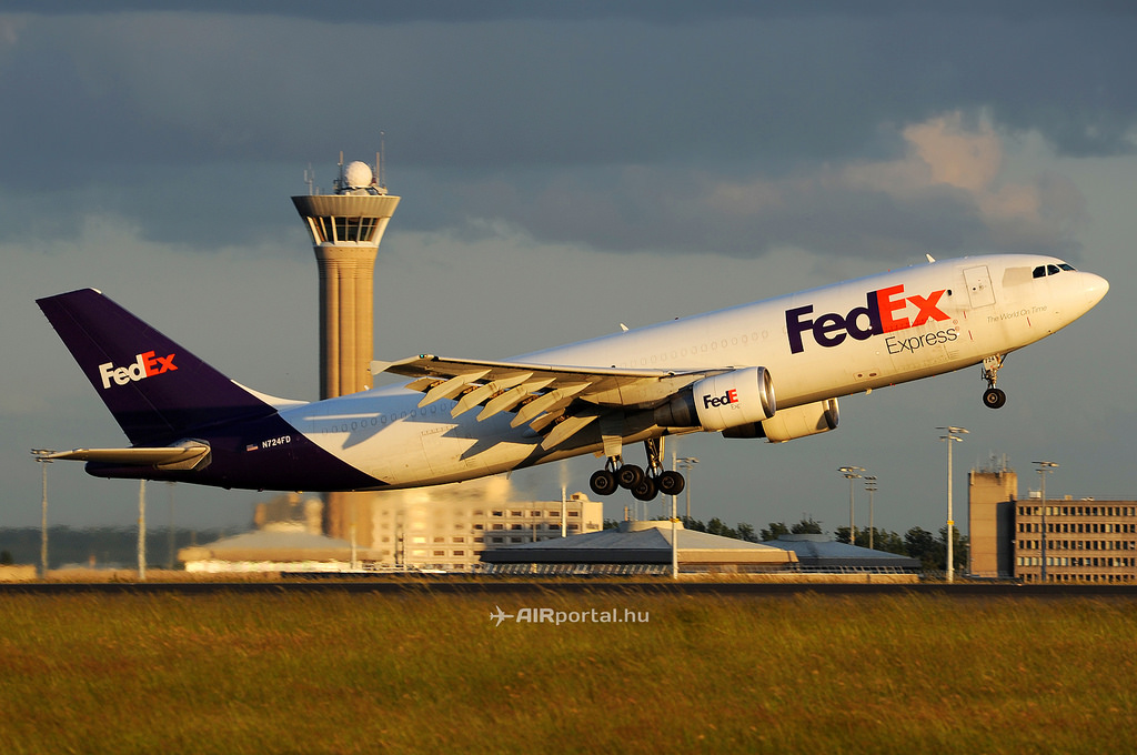 A FedEx flottájának nagy része épül a már korosodó Airbus A300-as típusra. (Fotó: Kovács Gábor - AIRportal.hu) | © AIRportal.hu