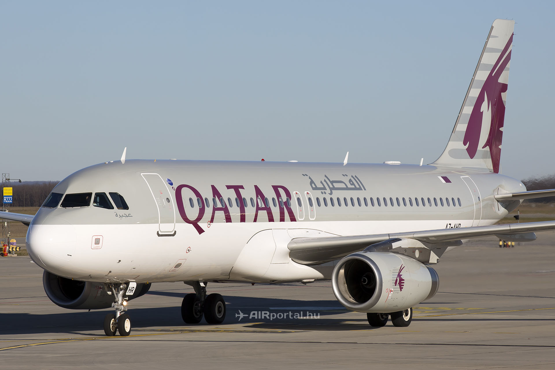 A Qatar Airways Airbus A320-as repülőgépe Budapesten. (Fotó: AIRportal.hu) | © AIRportal.hu