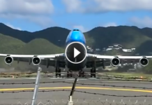 Kellett némi lélekjelenlét, hogy ne dobja el a kamerát