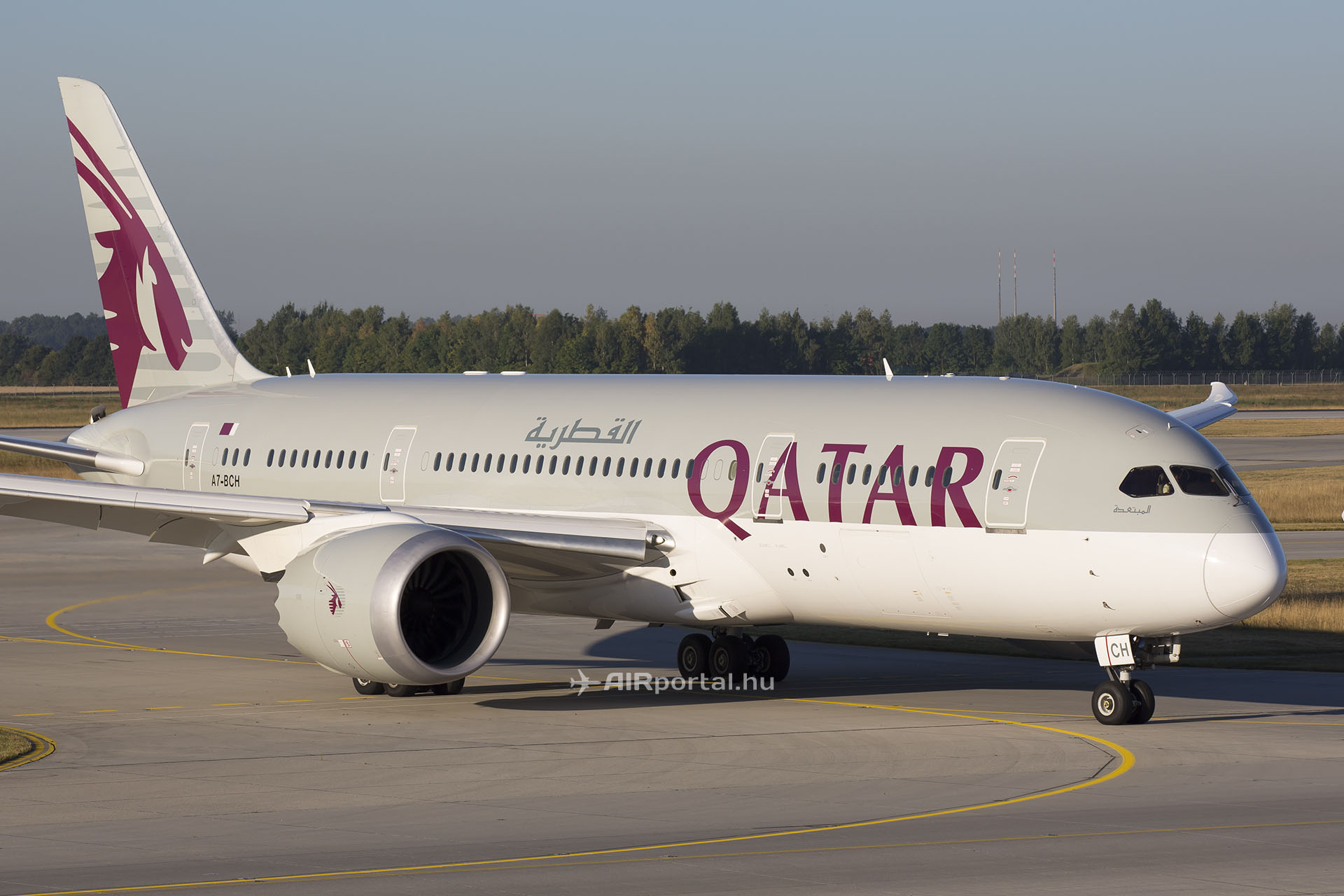 A Qatar Airways egyik Boeing 787 Dreamliner repülőgépe. (Fotó: AIRportal.hu) | © AIRportal.hu