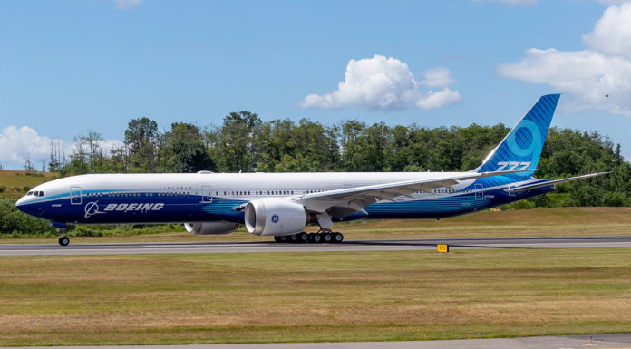 A GE9X hajtómű tartóssági problémája késlelteti a Boeing 777X tanúsítását