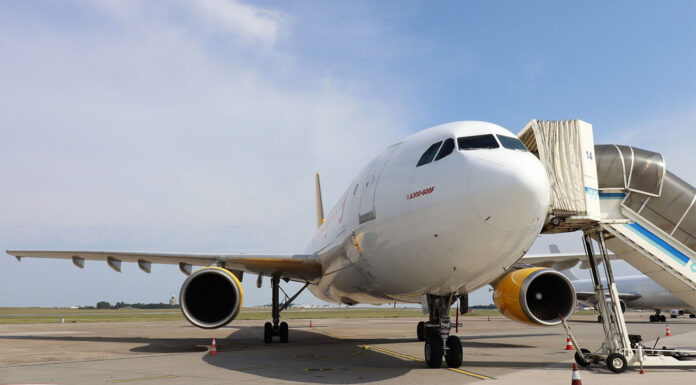 Először érkezett karbantartásra Airbus A300-as az Aeroplexhez