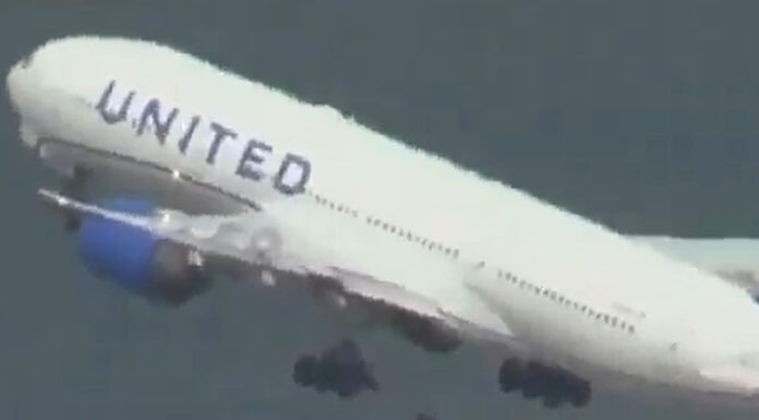 Felszállás közben elhagyta egyik kerekét a United 777-ese