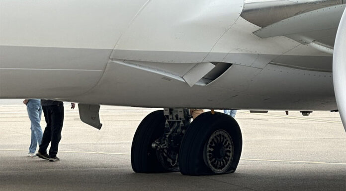 Felszálló gép előtt keresztezte a pályát egy másik Nashville-ben