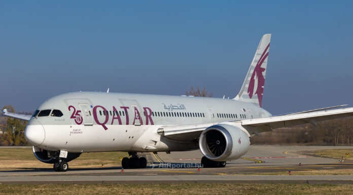 Hirtelen lecserélték a Qatar Airways vezérét