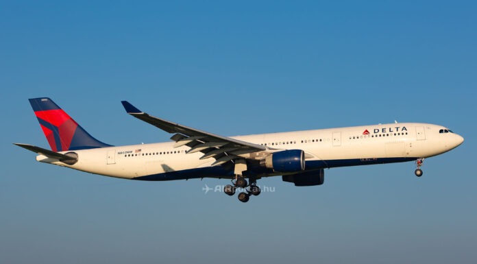 Probléma volt egy A330-as hajtóművével