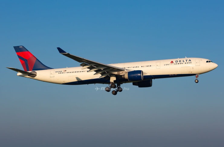 Probléma volt egy A330-as hajtóművével