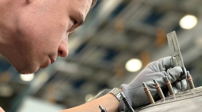 Építs karriert a Lufthansa Technik Budapestnél repülőgép-szerkezetjavítóként!