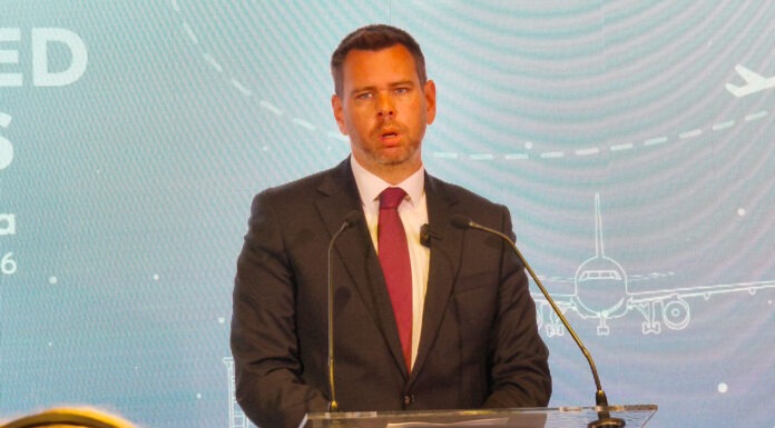 Felgyorsítaná a budapesti reptér fejlesztését az új kormány, prioritás a vasúti kapcsolat
