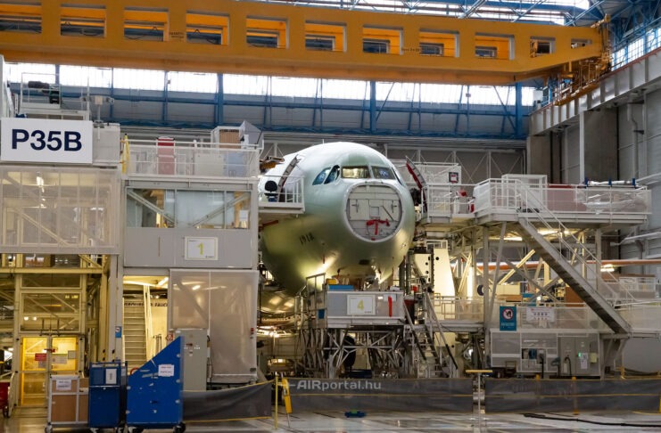 Nyereséges negyedévet zárt az Airbus, tartja az éves átadási célját is